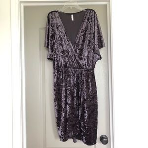 NWT Xhilaration (Target) crushed velvet wrap dress
